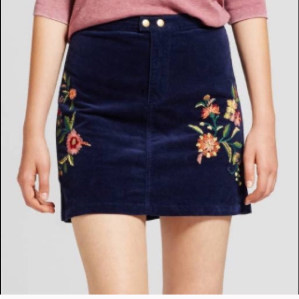 Mossimo Embroidery Floral skirt